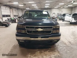 2007 Chevrolet Silverado 1500 Classic LT3 with VIN 2GCEK19B371109903, listed as a IAAI auction lot 41194860 with 184,284 mi miles. Bid and sale history available at carsss.com. Image 13.