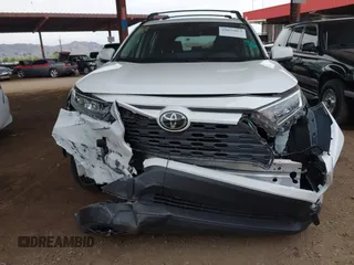 2019 Toyota RAV4 XLE with VIN JTMW1RFV0KD026561, listed as a IAAI auction lot 42035063 with 51,670 mi miles. Bid and sale history available at carsss.com. Image 12.