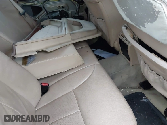 2000 Mercedes-Benz E 320 with VIN WDBJF65J9YB025467, listed as a IAAI auction lot 41975774 with Not Provided miles and . Bid and sale history available at DreamBid. Image 8.