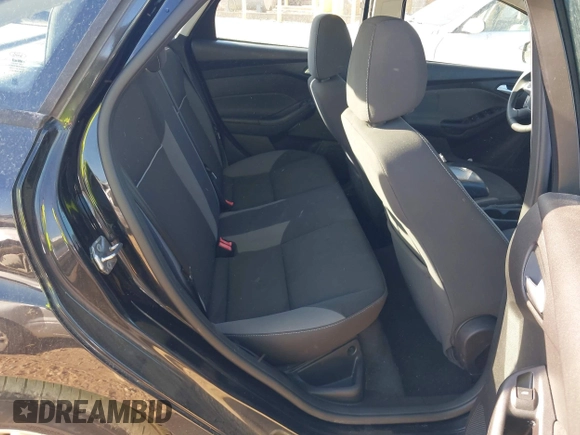 2013 Ford Focus SE z VIN 1FADP3F2XDL311811, wystawiony jako IAAI lot #42127000 z przebiegiem 136 683 mil mil oraz . Historia ofert i sprzedaży dostępna na DreamBid. Obrazek 8.