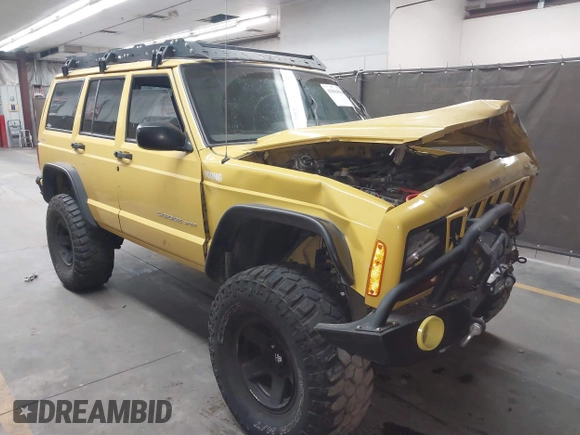 2001 Jeep Cherokee Sport with VIN 1J4FF48S41L580319, listed as a IAAI auction lot 42064564 with 257,534 mi miles and . Bid and sale history available at DreamBid. Image 1.