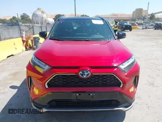 2022 Toyota RAV4 XSE with VIN JTMEB3FV8ND090664, listed as a IAAI auction lot 42465718 with 22,227 mi miles and . Bid and sale history available at DreamBid. Image 13.