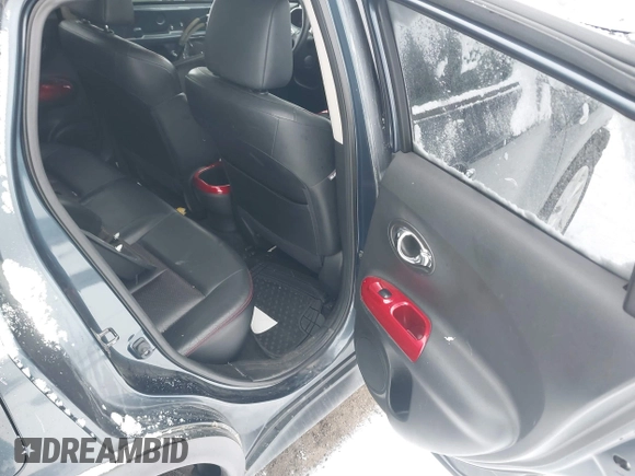2014 Nissan Juke S with VIN JN8AF5MVXET358075, listed as a IAAI auction lot 41555484 with 122,862 mi miles. Bid and sale history available at carsss.com. Image 8.