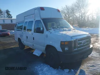 2013 Ford Econoline Cargo Commercial with VIN 1FTNS2EW7DDB11409, listed as a IAAI auction lot 41479914 with 216,048 mi miles. Bid and sale history available at carsss.com. Image 1.