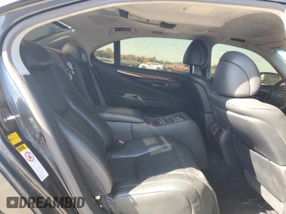 2008 Lexus LS 600h L z VIN JTHDU46F185004337, wystawiony jako Copart lot #77908074 z przebiegiem 105 245 mil mil oraz Szkoda całkowita • Salvage title. Historia ofert i sprzedaży dostępna na DreamBid. Obrazek 10.