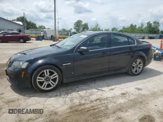 2009 Pontiac G8 z VIN 6G2ER57799L169996, wystawiony jako Copart lot #61366865 z przebiegiem 144 282 mil mil oraz Czysty tytuł • Clean title. Historia ofert i sprzedaży dostępna na DreamBid. Obrazek 1.
