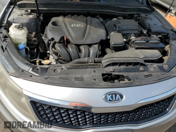 2012 Kia Optima LX z VIN 5XXGM4A70CG070588, wystawiony jako Copart lot #57240995 z przebiegiem 137 601 mil mil oraz Szkoda całkowita • Salvage title. Historia ofert i sprzedaży dostępna na DreamBid. Obrazek 11.