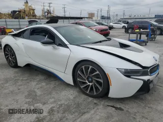 2016 BMW i8 z VIN WBY2Z2C56GV675882, wystawiony jako Copart lot #39606014 z przebiegiem 40 680 mil mil oraz . Historia ofert i sprzedaży dostępna na DreamBid. Obrazek 4.