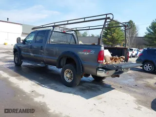 2003 Ford Super Duty F-350 SRW XL with VIN 1FTSW31P23EC92360, listed as a IAAI auction lot 42042773 with 299,010 mi miles. Bid and sale history available at carsss.com. Image 3.