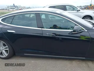 2016 Tesla Model S 90D с VIN 5YJSA1E27GF129855, выставлен на аукционе IAAI как лот 42282536 с пробегом 92 050 миль миль и . История ставок и продаж доступна на DreamBid. Изображение 13.