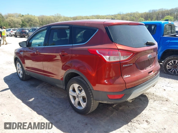 2015 Ford Escape SE z VIN 1FMCU0G79FUC75335, wystawiony jako IAAI lot #42222863 z przebiegiem 132 592 mil mil oraz . Historia ofert i sprzedaży dostępna na DreamBid. Obrazek 3.