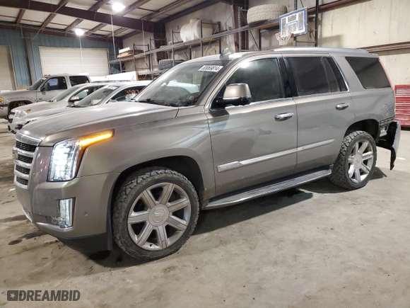 2017 Cadillac Escalade Luxury with VIN 1GYS4BKJ1HR215824, listed as a Copart auction lot 83069814 with 155,792 mi miles and Salvage Title. Bid and sale history available at carsss.com. Image 1.