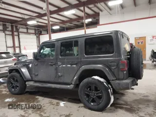 2020 Jeep Wrangler Unlimited Sahara with VIN 1C4HJXEN8LW293757, listed as a IAAI auction lot 41435340 with 28,385 mi miles. Bid and sale history available at carsss.com. Image 14.