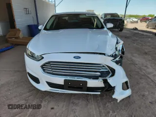 2016 Ford Fusion S with VIN 3FA6P0G71GR308125, listed as a Copart auction lot 60743245 with 123,487 mi miles and Salvage title. Bid and sale history available at DreamBid. Image 5.