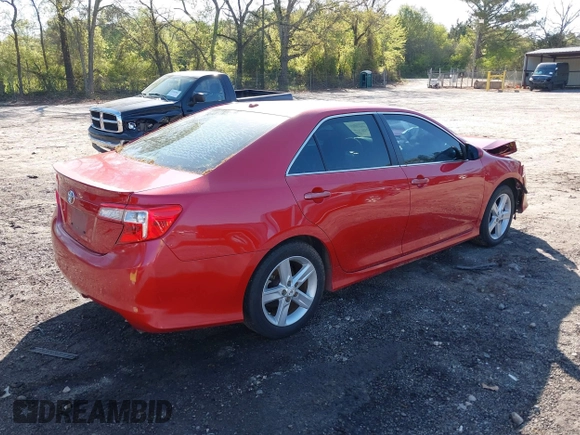 2012 Toyota Camry L with VIN 4T1BF1FK9CU566124, listed as a IAAI auction lot 41984713 with 186,266 mi miles. Bid and sale history available at carsss.com. Image 4.