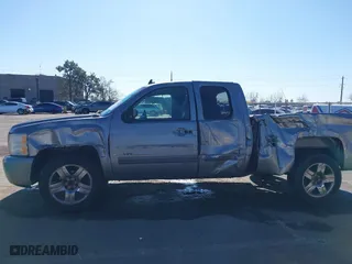 2007 Chevrolet Silverado 1500 LT w/1LT with VIN 1GCEC19J27Z609904, listed as a IAAI auction lot 41425797 with 294,241 mi miles. Bid and sale history available at carsss.com. Image 15.