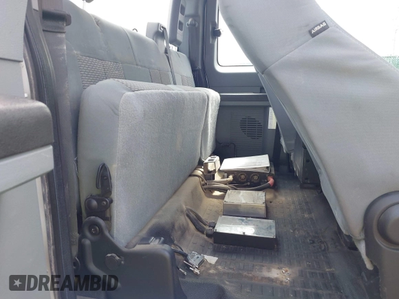 2015 Ford F-250 XLT with VIN 1FT7X2B64FEC84297, listed as a IAAI auction lot 42530389 with 343,430 mi miles and . Bid and sale history available at DreamBid. Image 8.