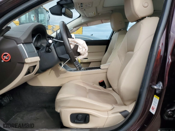 2016 Jaguar XF 35t Prestige with VIN SAJBE4BV3GCY18665, listed as a Copart auction lot 41925005 with 100,530 mi miles and Salvage Title. Bid and sale history available at carsss.com. Image 7.