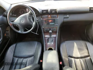 2005 Mercedes-Benz C 240 with VIN WDBRF61J45A741882, listed as a Copart auction lot 87228244 with 94,595 mi miles and Salvage Title. Bid and sale history available at DreamBid. Image 8.