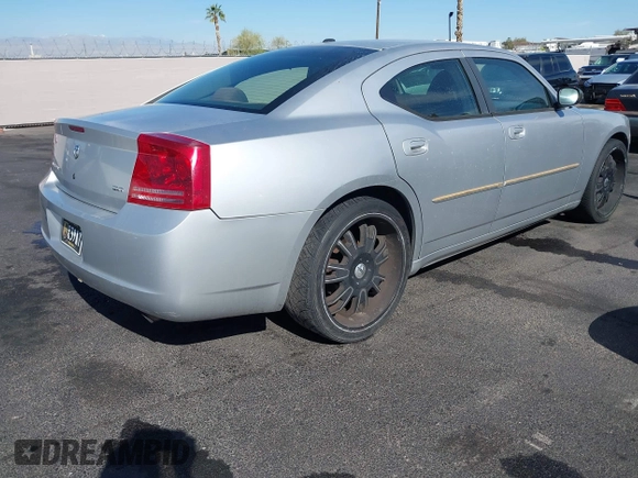 2007 Dodge Charger with VIN 2B3KA43G97H733371, listed as a IAAI auction lot 42058905 with 182,212 mi miles and . Bid and sale history available at DreamBid. Image 4.