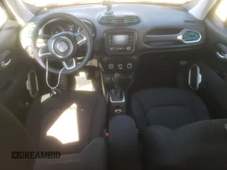2020 Jeep Renegade Jeepster with VIN ZACNJBAB2LPL47422, listed as a Copart auction lot 53152315 with 24,682 mi miles and Salvage title. Bid and sale history available at DreamBid. Image 8.