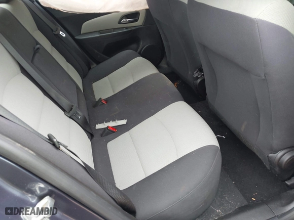 2014 Chevrolet Cruze LS with VIN 1G1PA5SHXE7190912, listed as a IAAI auction lot 41936724 with 100,924 mi miles. Bid and sale history available at carsss.com. Image 8.