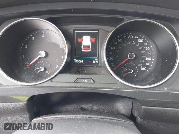 2018 Volkswagen Tiguan SEL with VIN 3VV3B7AX4JM022644, listed as a IAAI auction lot 42422831 with 115,066 mi miles and . Bid and sale history available at DreamBid. Image 7.