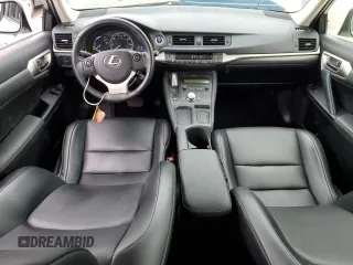 2016 Lexus CT 200h z VIN JTHKD5BHXG2257371, wystawiony jako Copart lot #53124825 z przebiegiem 91 996 mil mil oraz Szkoda całkowita • Salvage title. Historia ofert i sprzedaży dostępna na DreamBid. Obrazek 8.
