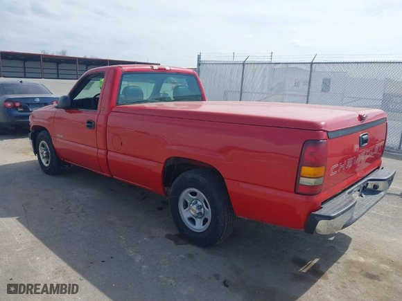 2002 Chevrolet Silverado 1500 with VIN 1GCEC14W52Z226468, listed as a IAAI auction lot 41790682 with 132,447 mi miles. Bid and sale history available at carsss.com. Image 3.