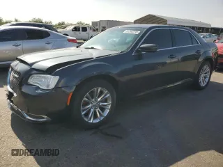 2017 Chrysler 300 Limited с VIN 2C3CCAAG1HH540197, выставлен на аукционе Copart как лот 61392235 с пробегом 111 416 миль миль и Чистый • Clean title. История ставок и продаж доступна на DreamBid. Изображение 1.