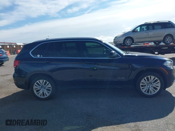 2016 BMW X5 xDrive35i with VIN 5UXKR0C54G0P19251, listed as a IAAI auction lot 41724798 with 87,824 mi miles. Bid and sale history available at carsss.com. Image 13.