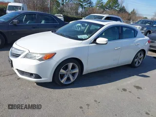 2013 Acura ILX Tech Pkg with VIN 19VDE1F75DE008470, listed as a IAAI auction lot 41671412 with 126,829 mi miles. Bid and sale history available at carsss.com. Image 2.