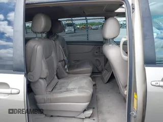 2004 Toyota Sienna XLE with VIN 5TDZA22C04S166738, listed as a IAAI auction lot 42137264 with 147,551 mi miles. Bid and sale history available at carsss.com. Image 8.