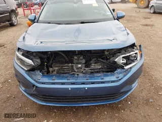 2019 Volkswagen Jetta SEL with VIN 3VWE57BU1KM097853, listed as a IAAI auction lot 41215891 with 92,836 mi miles. Bid and sale history available at carsss.com. Image 6.