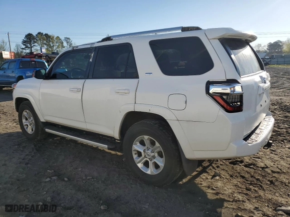 2014 Toyota 4Runner SR5 with VIN JTEZU5JR5E5069245, listed as a Copart auction lot 50410975 with 170,592 mi miles and Salvage Title. Bid and sale history available at carsss.com. Image 2.