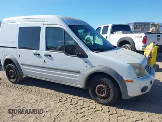 2010 Ford Transit Connect XLT z VIN NM0LS6BN0AT024167, wystawiony jako IAAI lot #41558440 z przebiegiem 89 283 mil mil oraz . Historia ofert i sprzedaży dostępna na DreamBid. Obrazek 1.