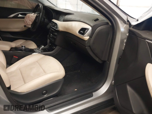 2017 Infiniti QX30 Luxury with VIN SJKCH5CR6HA038610, listed as a IAAI auction lot 41379870 with 90,402 mi miles. Bid and sale history available at carsss.com. Image 5.