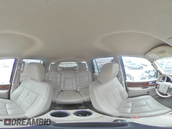 2014 Lincoln Navigator z VIN 5LMJJ2J55EEL06038, wystawiony jako Copart lot #49721105 z przebiegiem 97 659 mil mil oraz Szkoda całkowita • Salvage title. Historia ofert i sprzedaży dostępna na DreamBid. Obrazek 15.