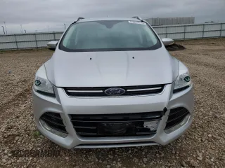 2016 Ford Escape Titanium with VIN 1FMCU9JX2GUC30011, listed as a Copart auction lot 60843315 with 175,549 mi miles and Clean title. Bid and sale history available at DreamBid. Image 5.