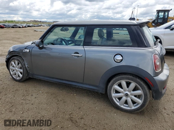 2008 MINI Hardtop S with VIN WMWMF73538TT91152, listed as a Copart auction lot 57671495 with 176,063 mi miles and Salvage title. Bid and sale history available at DreamBid. Image 2.
