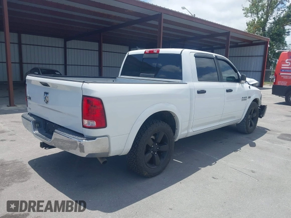 2015 Ram 1500 Lone Star z VIN 1C6RR6LT3FS640083, wystawiony jako IAAI lot #42096590 z przebiegiem 150 536 mil mil oraz . Historia ofert i sprzedaży dostępna na DreamBid. Obrazek 4.