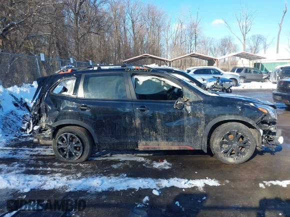 2024 Subaru Forester Sport with VIN JF2SKAGC8RH487960, listed as a IAAI auction lot 41251017 with 11,758 mi miles. Bid and sale history available at carsss.com. Image 12.