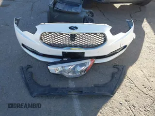 2015 Kia K900 Premium with VIN KNALU4D48F6026659, listed as a IAAI auction lot 41390604 with 70,955 mi miles. Bid and sale history available at carsss.com. Image 12.