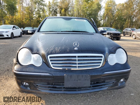 2006 Mercedes-Benz C with VIN WDBRF54J96F745713, listed as a Copart auction lot 70890424 with 44,335 mi miles and Clean Title. Bid and sale history available at DreamBid. Image 5.