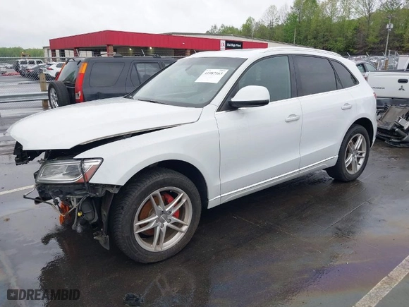 2015 Audi Q5 Premium Plus with VIN WA1LFAFP7FA037663, listed as a IAAI auction lot 41987163 with 139,509 mi miles. Bid and sale history available at carsss.com. Image 2.