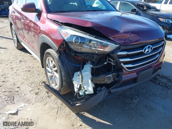 2017 Hyundai Tucson SE Plus with VIN KM8J33A45HU391175, listed as a IAAI auction lot 41803304 with 70,784 mi miles. Bid and sale history available at carsss.com. Image 6.