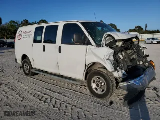 2019 GMC Savana Cargo Van with VIN 1GTW7AFG9K1282216, listed as a Copart auction lot 77577194 with 88,495 mi miles and Non Repairable. Bid and sale history available at carsss.com. Image 4.