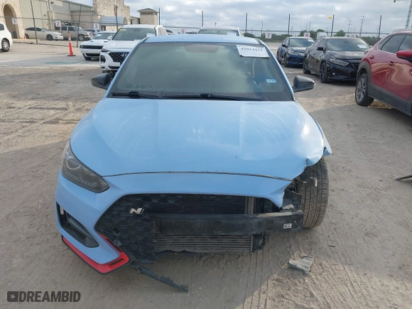 2020 Hyundai Veloster N with VIN KMHT36AH6LU004705, listed as a IAAI auction lot 42014151 with 155,813 mi miles. Bid and sale history available at carsss.com. Image 12.