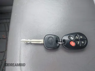 2008 Toyota Sienna XLE z VIN 5TDZK22C38S117648, wystawiony jako IAAI lot #42305609 z przebiegiem 231 156 mil mil oraz . Historia ofert i sprzedaży dostępna na DreamBid. Obrazek 11.