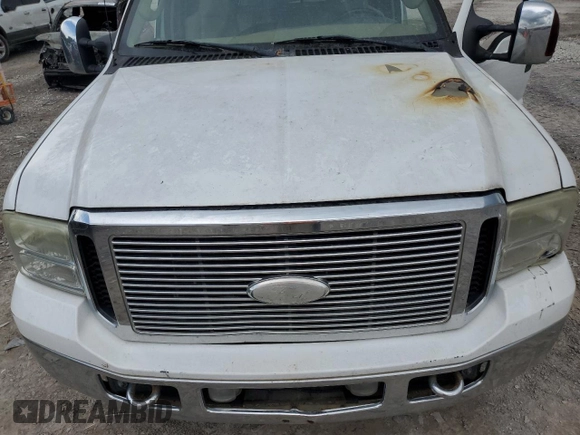 2006 Ford F-250 XL z VIN 1FTSW21P46EC79656, wystawiony jako Copart lot #55522945 z przebiegiem Nie podano mil oraz Szkoda całkowita • Salvage title. Historia ofert i sprzedaży dostępna na DreamBid. Obrazek 11.